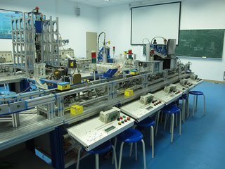 機(jī)電一體化系統(tǒng)的基本組成要素與生活實(shí)例